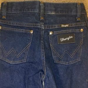 Vintage wrangler cowgirl jeans leather patch with silver embroidery